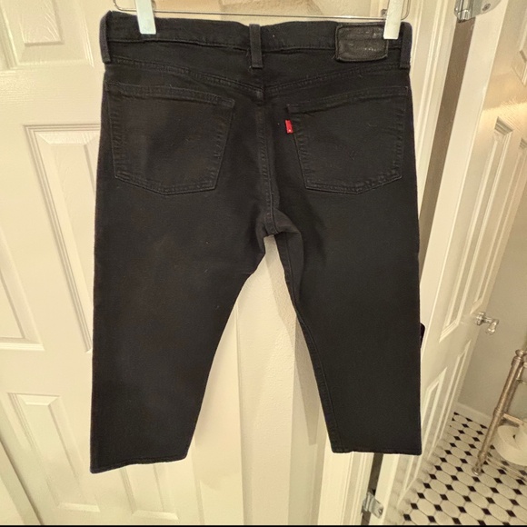 Black Denim Levi Crop Jeans - Picture 2 of 3